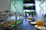 Cafe rắn hút khách ở Nhật Bản