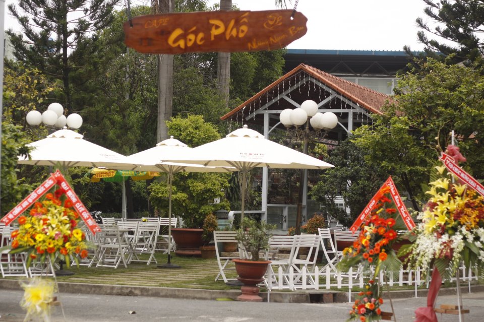 Cafe Góc Phố - 256 Tô Ký, Quận 12