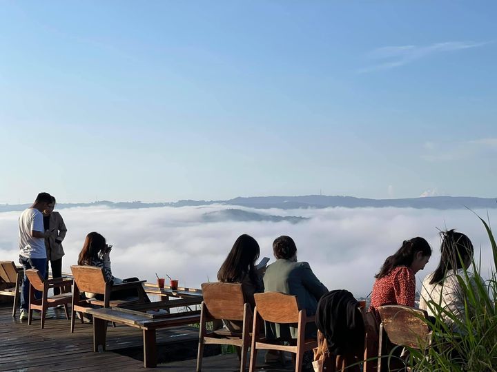 Tiệm cà phê Hoàng Hôn Chiều